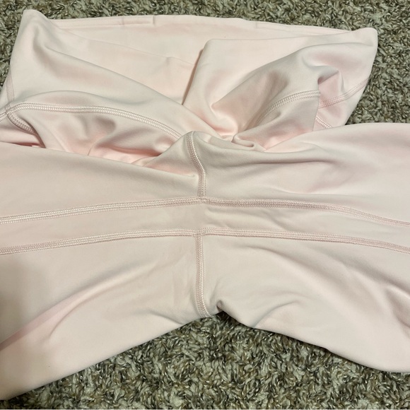 Lululemon Align Bike Shorts 8” STRAWBERRY MILKSHAKE - Picture 2 of 5